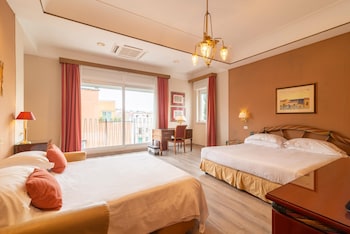 Classic Room, Multiple Beds