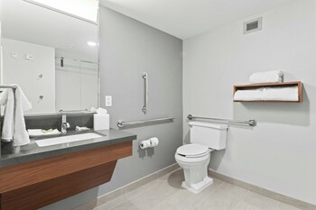 Suite, 1 Bedroom, Hearing Accessible