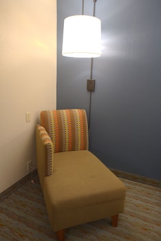 Standard Room, 1 King Bed, Accessible (Comm, Mobil, Tub)