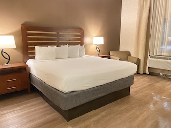 Room, 2 Queen Beds (Spacious)