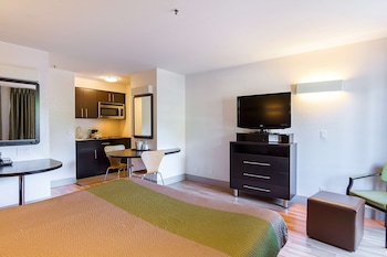 Standard Room, 1 Queen Bed, Non Smoking