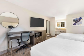 Standard Room, 2 Queen Beds, Non Smoking