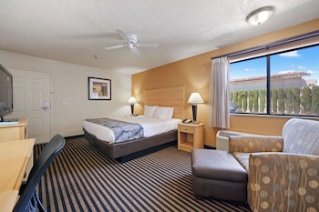 Suite, Multiple Beds, Non Smoking, Refrigerator & Microwave (with Sofabed)