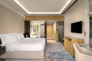 Single Room (Deluxe River View)