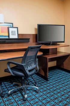 Suite, 1 King Bed with Sofa bed, Hearing Accessible