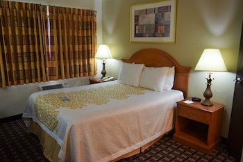Room, 1 Queen Bed, Non Smoking (No Elevator)