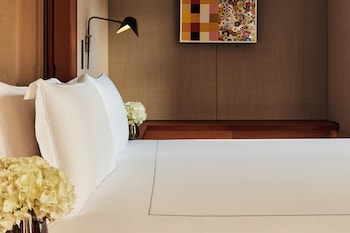 Deluxe Park Suite