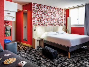 Standard Suite, 1 Double Bed with Sofa bed