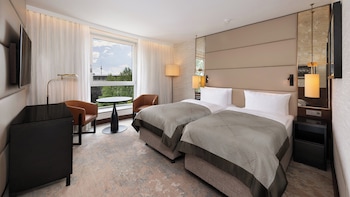 Classic Room, 2 Twin Beds, Park View