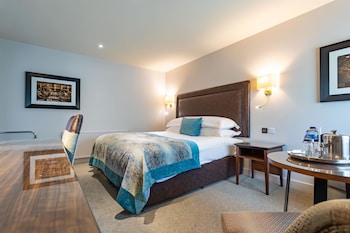 Feature Suite
