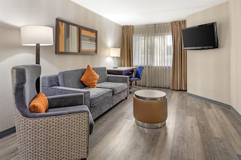 Suite, 2 Double Beds, Non Smoking (Pet Friendly;with Sofabed)