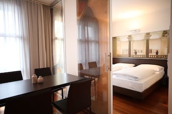 Apartment, 1 King Bed
