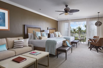 Lodge Island Double Queen Suite