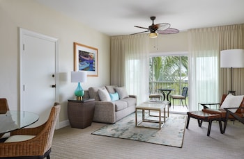 Golf Course One Bedroom King Suite