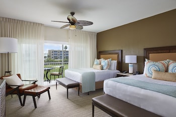 Golf Course Double Queen Guestroom