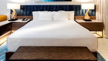 Premier Oceanfront King Suite