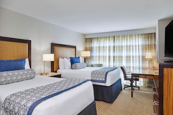 Traditional Room, 2 Double Beds (Mobility/Hearing Access, Roll-In Shwr)