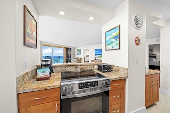 Condo, 2 Bedrooms, Oceanfront (Unit 1011, 2.5 Bath)