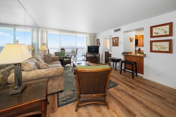 Condo, 1 Bedroom, Oceanfront (Unit 813, 1Bath)