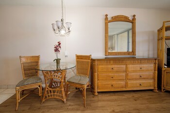 Studio, Ocean View