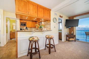 Condo, 1 Bedroom, Ocean View (Unit 706 ,1Bath)
