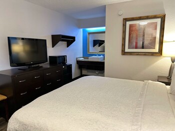 Standard Room, 1 King Bed, Non Smoking
