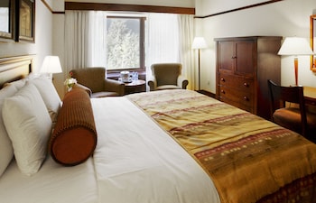 Deluxe Room, 1 King Bed, Non Smoking