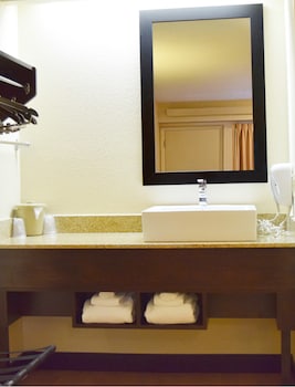 Superior Room, 1 King Bed, Accessible (Roll-In Shower, Smoke Free)