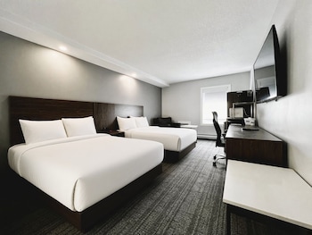 Basic Room, 2 Double Beds, Non Smoking