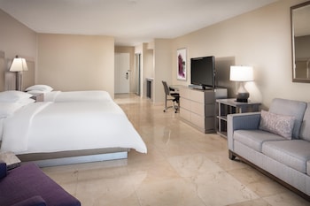 Room, 2 Double Beds, Accessible, Balcony (Hearing)