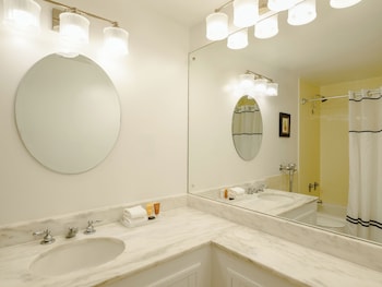 Classic Room, 2 Queen Beds