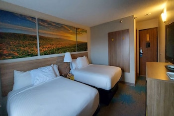 Room, 2 Queen Beds, Non Smoking