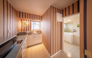 One Bedroom Suite (In Adjacent Building)