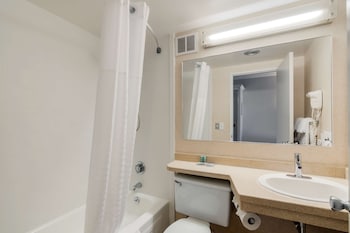 Standard Room, 2 Queen Beds, Non Smoking (Pet Friendly)
