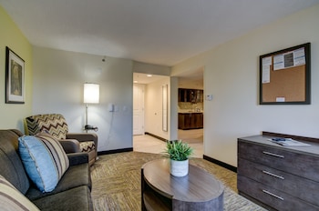 Suite, 1 Bedroom, Accessible (Communication, Accessible Tub)