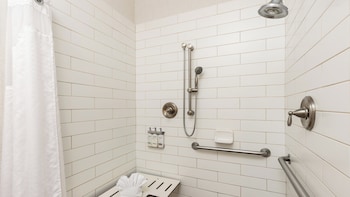 Standard Room, 1 King Bed, Accessible (Communications Accessible)