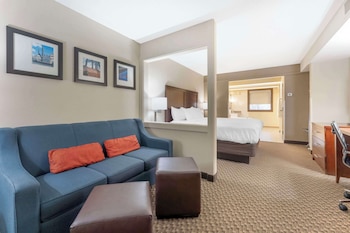 Suite, 1 King Bed, Non Smoking (1 room)