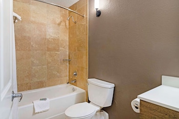 Standard Room, 2 Queen Beds, Non Smoking, Refrigerator