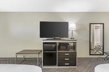 Standard Room, 2 Queen Beds, Non Smoking, Refrigerator & Microwave