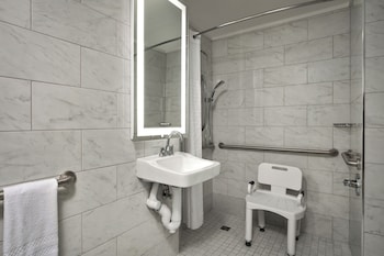 Room, 1 King Bed, Mobility Accessible