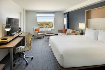 Junior Suite, 1 King Bed with Sofa bed