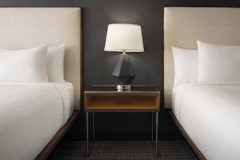 Room, 2 Queen Beds, Non Smoking, City View (Mobility/Hearing Access, Roll-in Shwr)