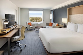 Junior Suite, 1 King, Sofa bed, City view, High floor