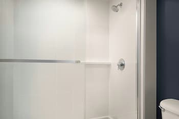 Junior Suite, 1 King Bed with Sofa bed, Non Smoking, City View (Hearing Accessible)