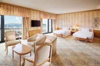 Executive Suite, 1 King Bed (Royal)