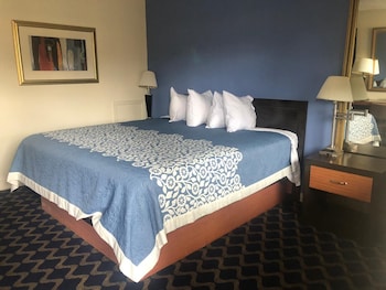 Room, 2 Queen Beds, Non Smoking