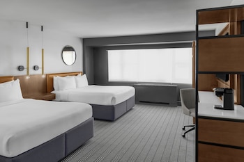 Deluxe Room, 2 Queen Beds, City View