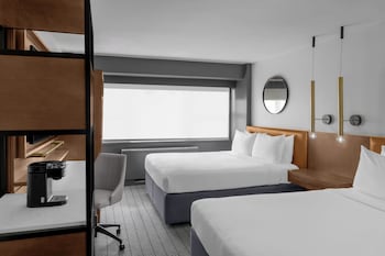 Standard Room, 2 Queen Beds (Hearing Accessible)