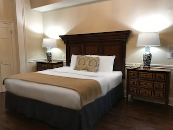 Premium Room, 1 King Bed, Non Smoking