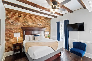Premier Room, 1 King Bed, Non Smoking